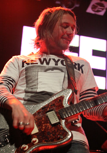 feeder01
