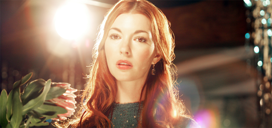 Chrysta Bell